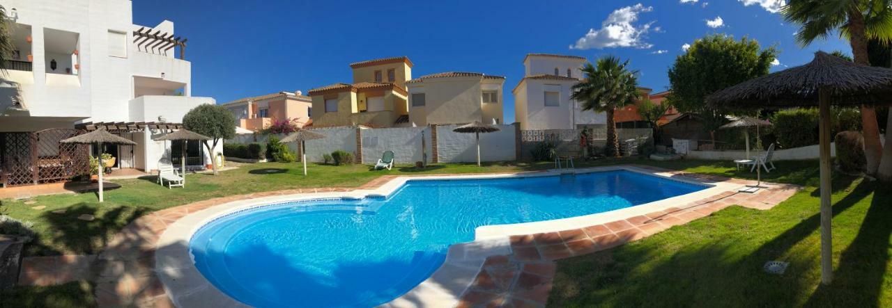 Seashape Apartment In Manilva Εξωτερικό φωτογραφία